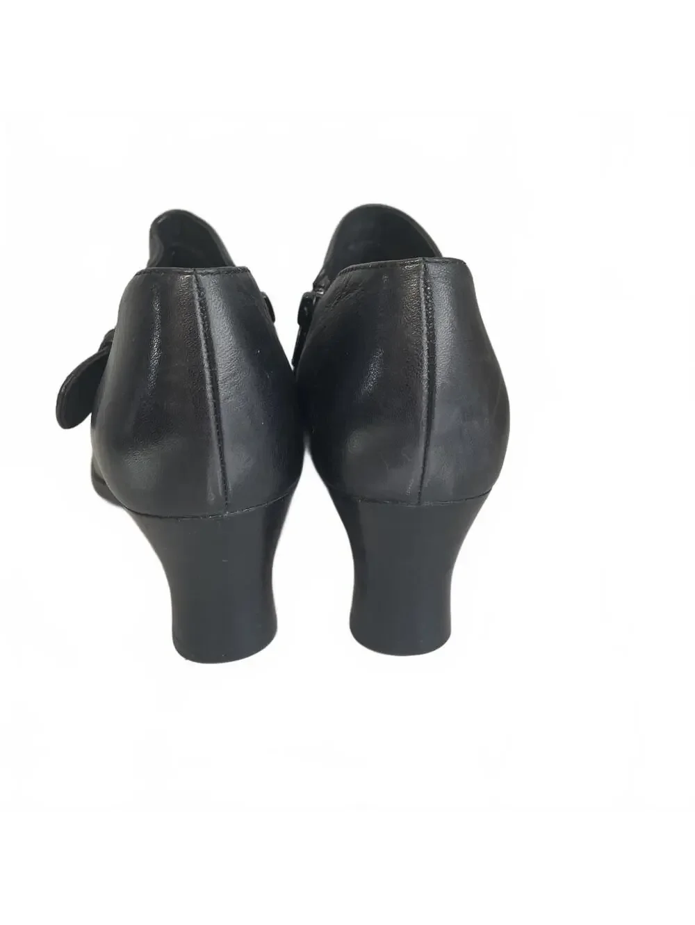 Clarks Black Academic Leather Buckle Strap Low Heel Ankle Bootie Size 7 Preppy